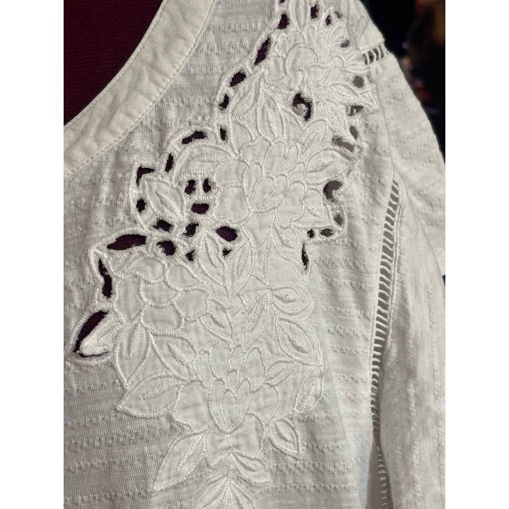 Lane Bryant Button Up Top Women 26/28 White Good Eyelet‎ Embroidered Slub Knit - Picture 7 of 7